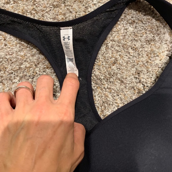 Under armour bra - Picture 2 of 2
